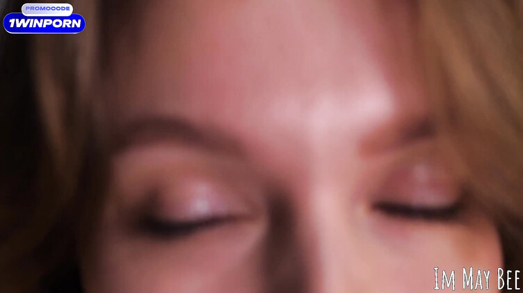 Виртуальный секс в миссионерской позе и со сливом в рот