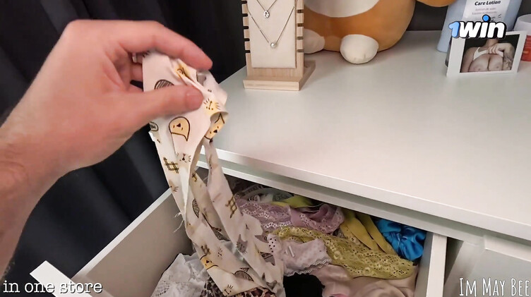 Измена со слабой на передок соседкой с щедрым финалом на попку