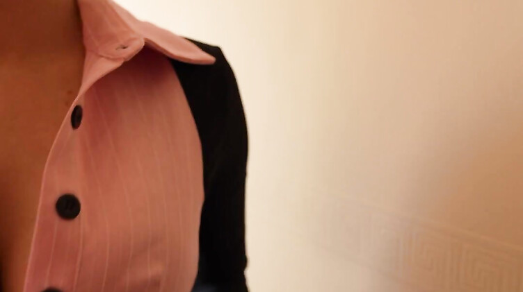 Быстрый отсос от горячей мачехи с большим сливом на одежду