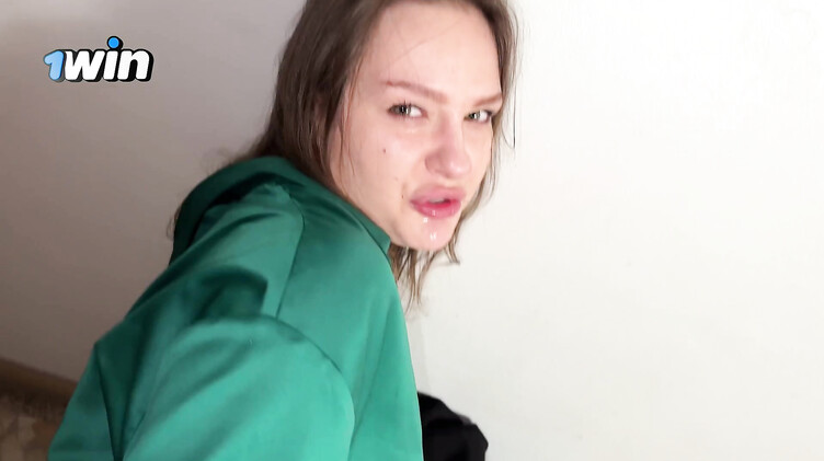 Быстрая анальная измена жене с сексуальной начальницей в чулочках