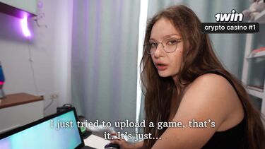 Posh Spicy: Аналом отблагодарила сводного брата за ремонт ноутбука