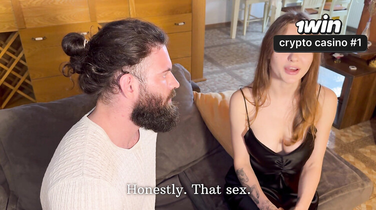 Кончает в жопу и продолжает долбить анал своей бывшей