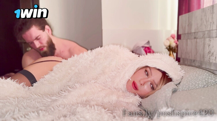 Первый анал дочки с маминым любовником