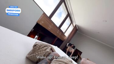 Нимфоманка арендодательница совратила женатого парня на секс за долги за квартиру