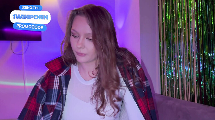 Пришел к другу и лишился девственности с его похотливой сестрой