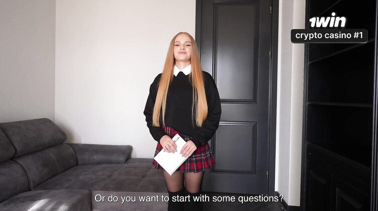 Подрочила сиськами и поебалась с преподом на пересдаче экзамена