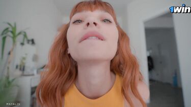 Рыжая бестия разводит мужа на час на быстрый секс