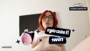 Рыжая русская мачеха подглядывает, как пасынок дрочит, и присоединяется к нему для секса