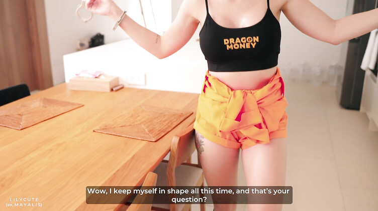 Сбежавшая из тюрьмы преступница трахается в попку с незнакомцем