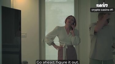 Отлизал и трахнул мачеху в номере отеля с двуспальной кроватью