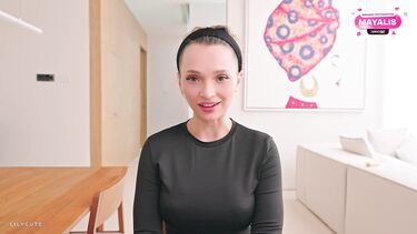 Молодая русская девушка трахается на собеседовании на роль няни