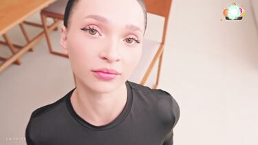 Молодая русская девушка трахается на собеседовании на роль няни