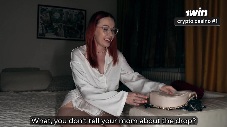 Натянул тетю Тому, пока мать в соседней комнате