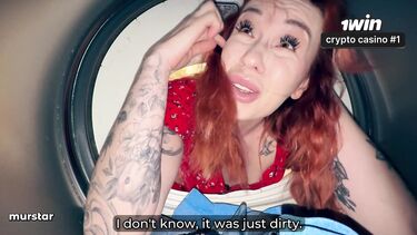 Пасынок трахнул раком застрявшую в стиралке рыжую русскую мачеху