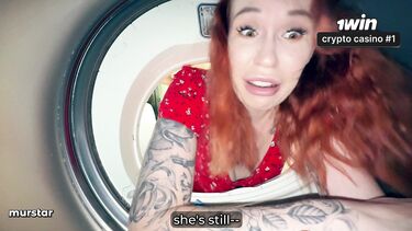 Пасынок трахнул раком застрявшую в стиралке рыжую русскую мачеху