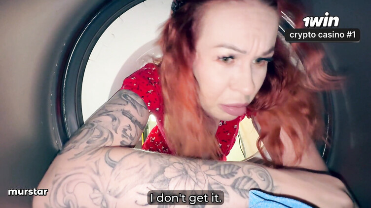 Застряла: Пасынок трахнул раком застрявшую в стиралке рыжую русскую мачеху