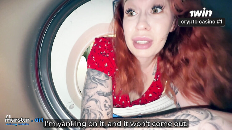 Пасынок трахнул раком застрявшую в стиралке рыжую русскую мачеху