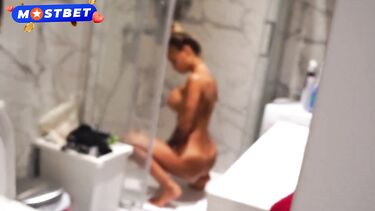 Мачеха отымела скорострела и дотрахала себя самотыком