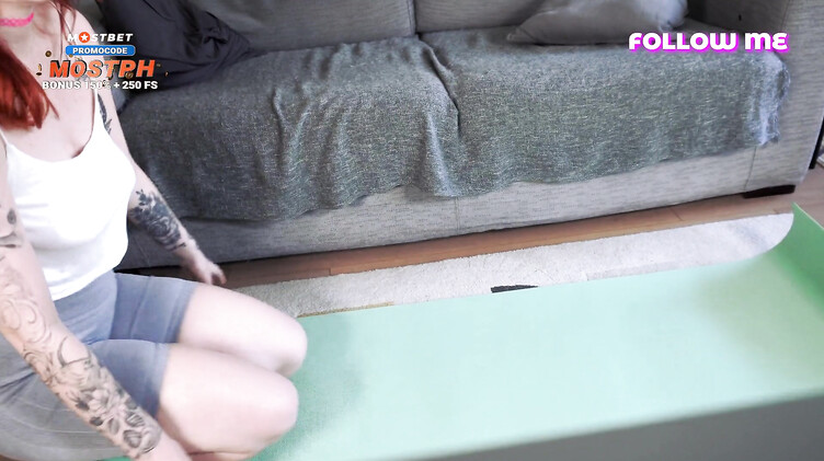 Пасынок помогает мачехе вернуть чувствительность киски после йоги