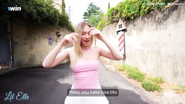 Secret Elle: Тревел блогер дал незнакомке отсосать в машине и трахнул на диване