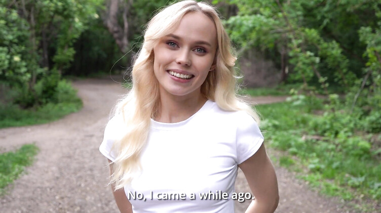 Встретила старого друга и оказалась на его хуе, забыв про мужа