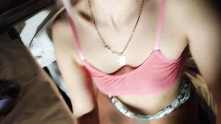 Продюсер трахает замужнюю незнакомку в купе поезда