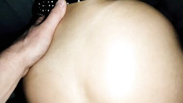 Трах на перроне с незнакомкой в ожидании поезда