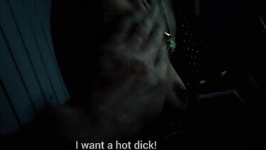 Трах на перроне с незнакомкой в ожидании поезда