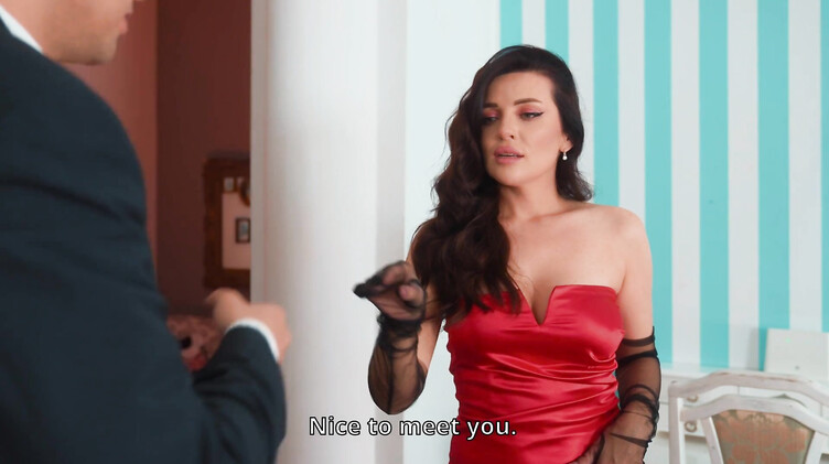 Частный детектив проводит в пизде клиентки следственный эксперимент