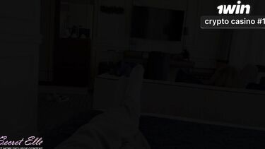 Кончает от трения пиздой о хуй сводного брата