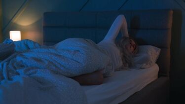 Luna Roulette: Любовница посреди ночи пришла на поебушки с женатым мужиком