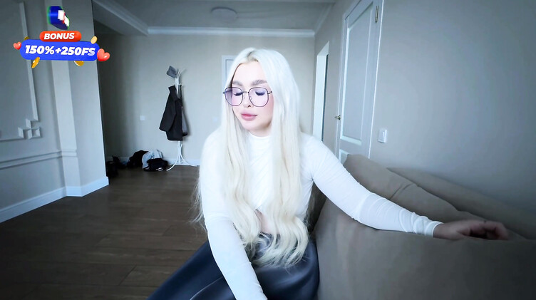 Молодая мачеха опробовала стояк пасынка, узнав о его инцесте с дочерью