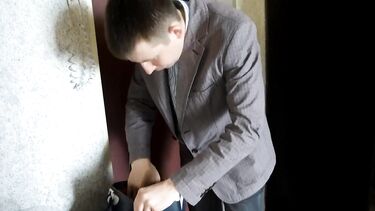 Жена вернулась с блядок в трусах в сперме и была выебана ревнивым мужем