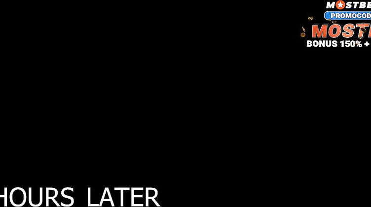 Сисястая мамка трахается с пасынком в гандоне, проверяя его ориентацию