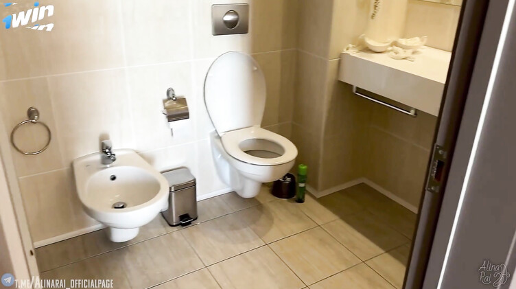 Отец не поехал на отдых и пропустил инцест сына с мачехой