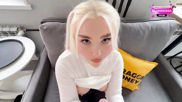 Трахнул скаммершу, которая пыталась втюхать успешный курс