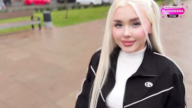 Трахнул скаммершу, которая пыталась втюхать успешный курс