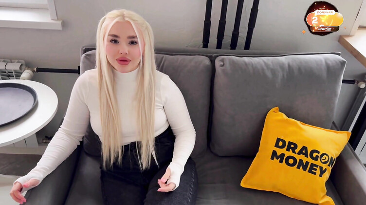 Трахнул скаммершу, которая пыталась втюхать успешный курс