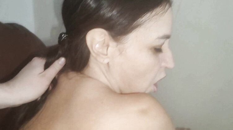 Алина Туманова учит пасынка пунктуальности минетом и пиздой