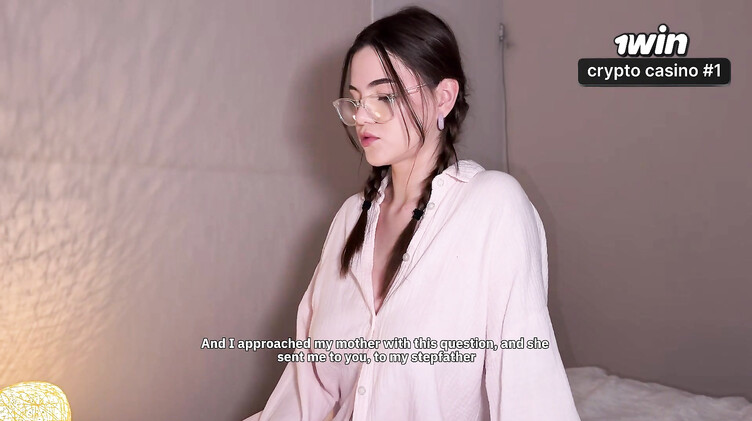 Русская падчерица выпросила у отчима поход на тусовку в обмен на секс