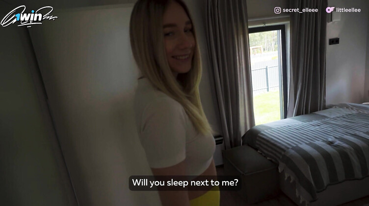 Приютил на ночевку и пригрел на хуе иногороднюю сводную сестру