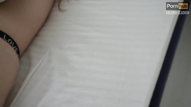 Разбудил сестру пальцами в пизде и трахнул раком