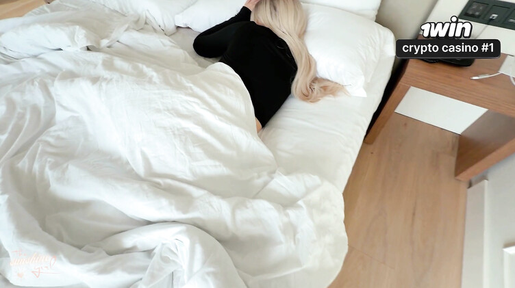 Пробуждение сводной сестры от члена в киске до кремпая