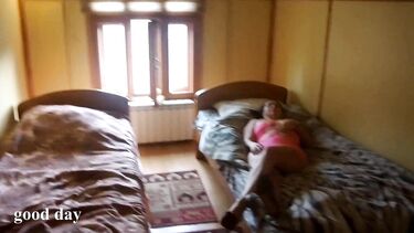 Заселился с мамой друга в один номер и оприходовал ее