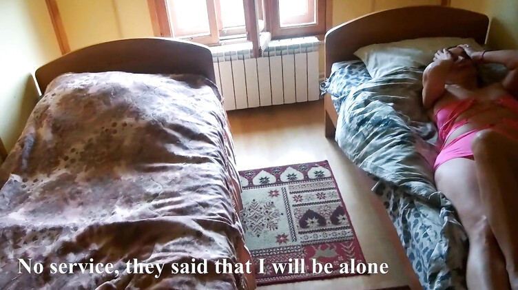 Заселился с мамой друга в один номер и оприходовал ее