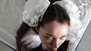 Школьница Валерия Сладких после выпускного скачет на хую одноклассника