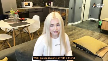 Ревнивая пышечка отсосала и трахнулась со сводным братом