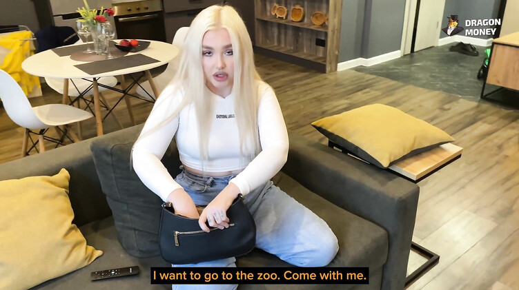 Ревнивая пышечка отсосала и трахнулась со сводным братом