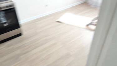 Подловил сводную сестру на мастурбации после йоги и выебал