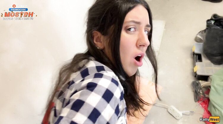 Не готова платить неустойку, но готова трахнуться в анал